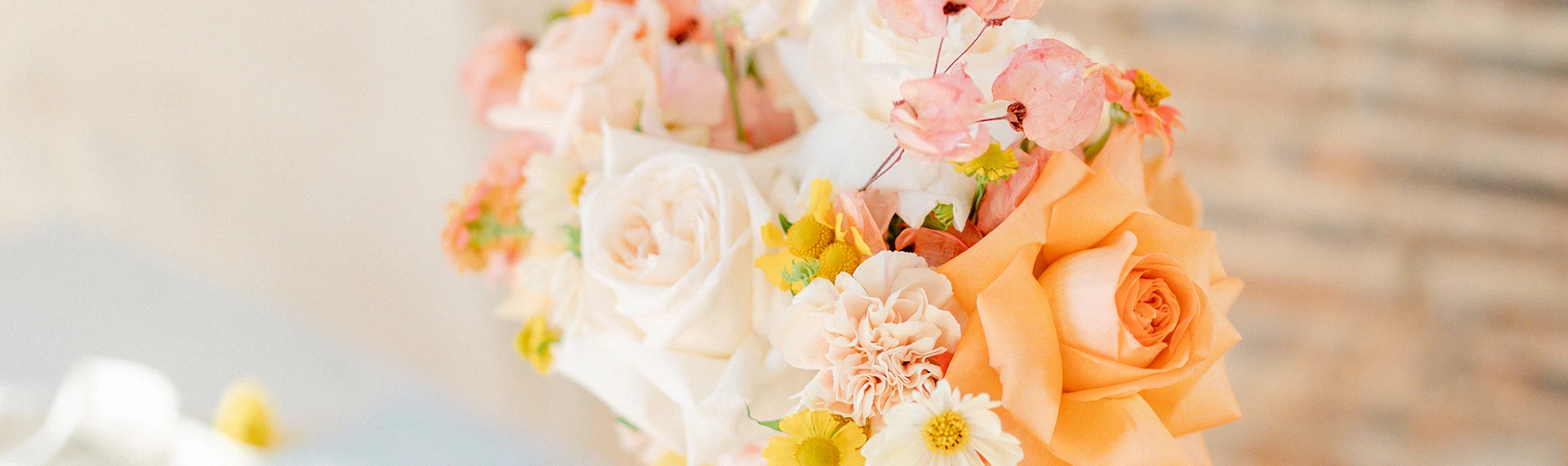 fleur pétale jaune orange rose