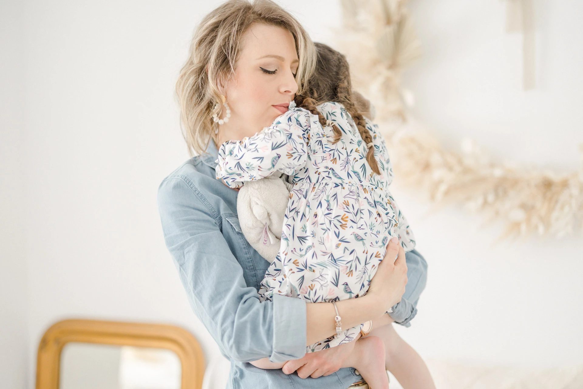 main enfant bonheur amour câlin