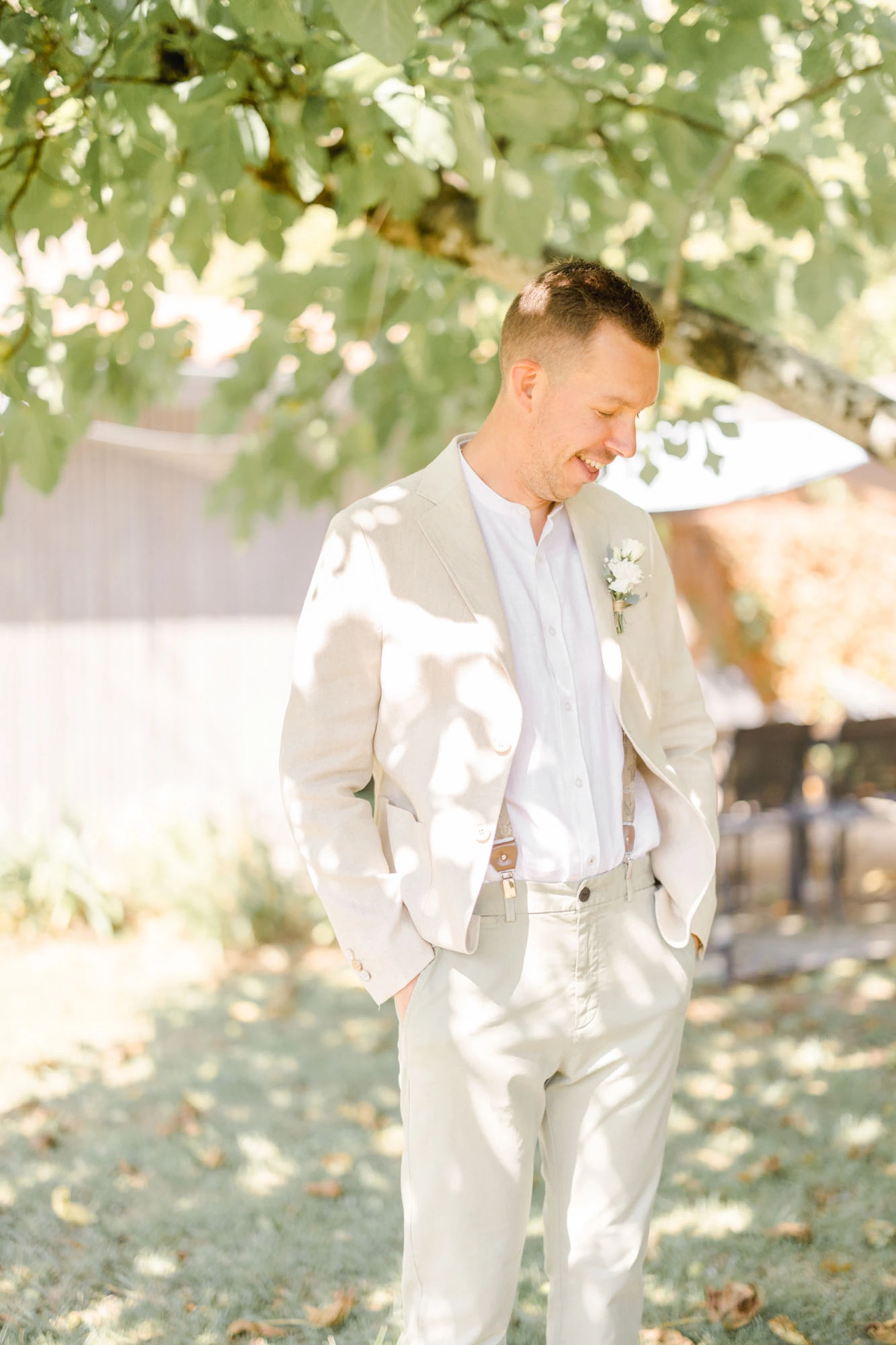 vêtements de cérémonie, collier, blazer, chemise habillée, costume