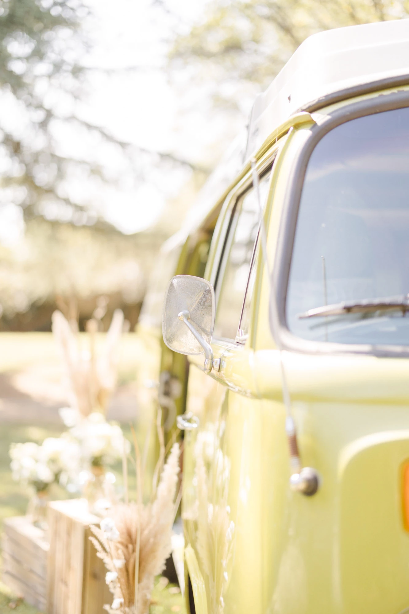 portière de voiture, volkswagen, volkswagen type 2, enjoliveur, cérémonie laïque