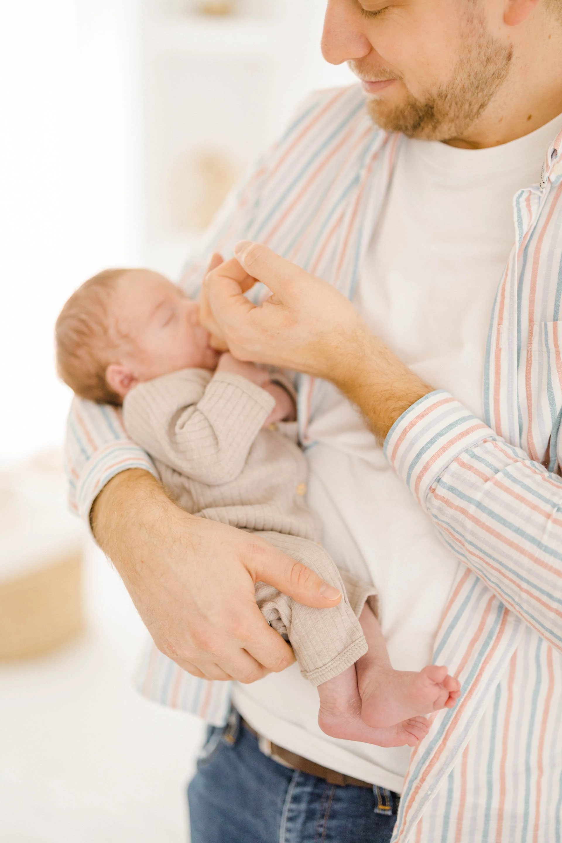 enfant bonheur amour gris bébé