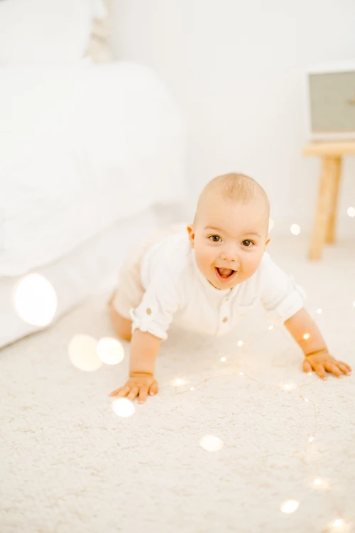 enfant bonheur rampant beige orange