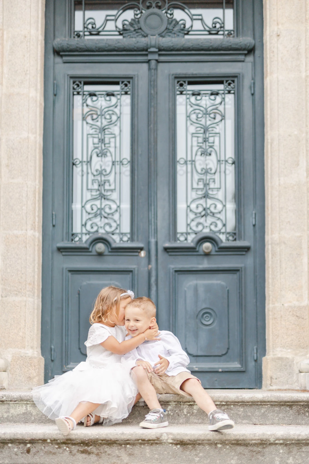 enfant bonheur amour gris château