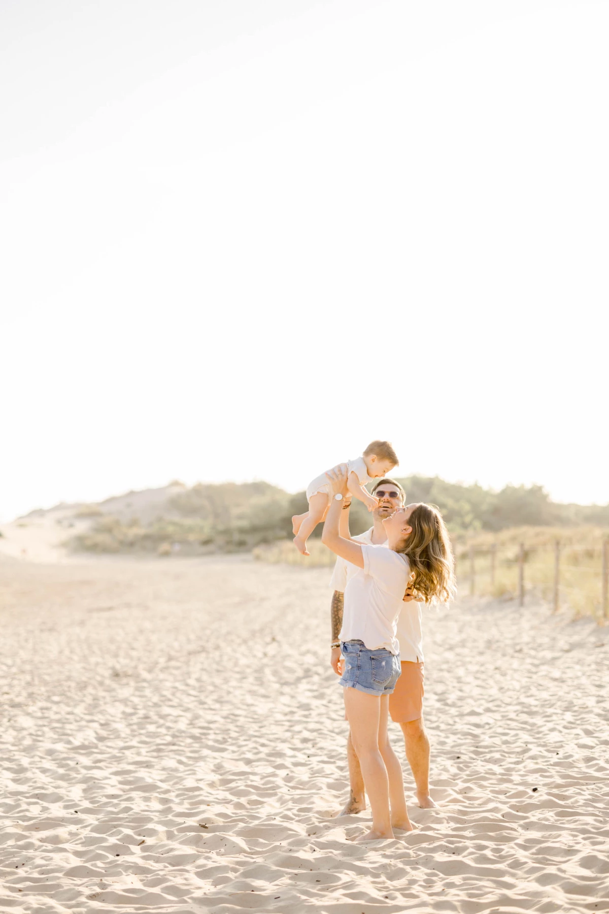 bonheur sable plage amour enfant