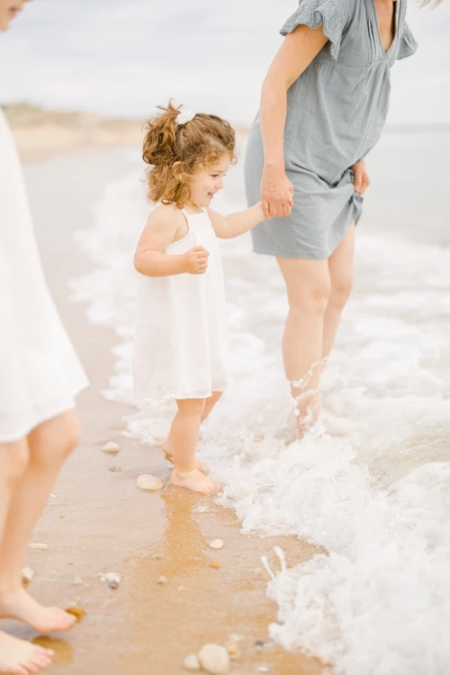 bonheur robe enfant plage marron