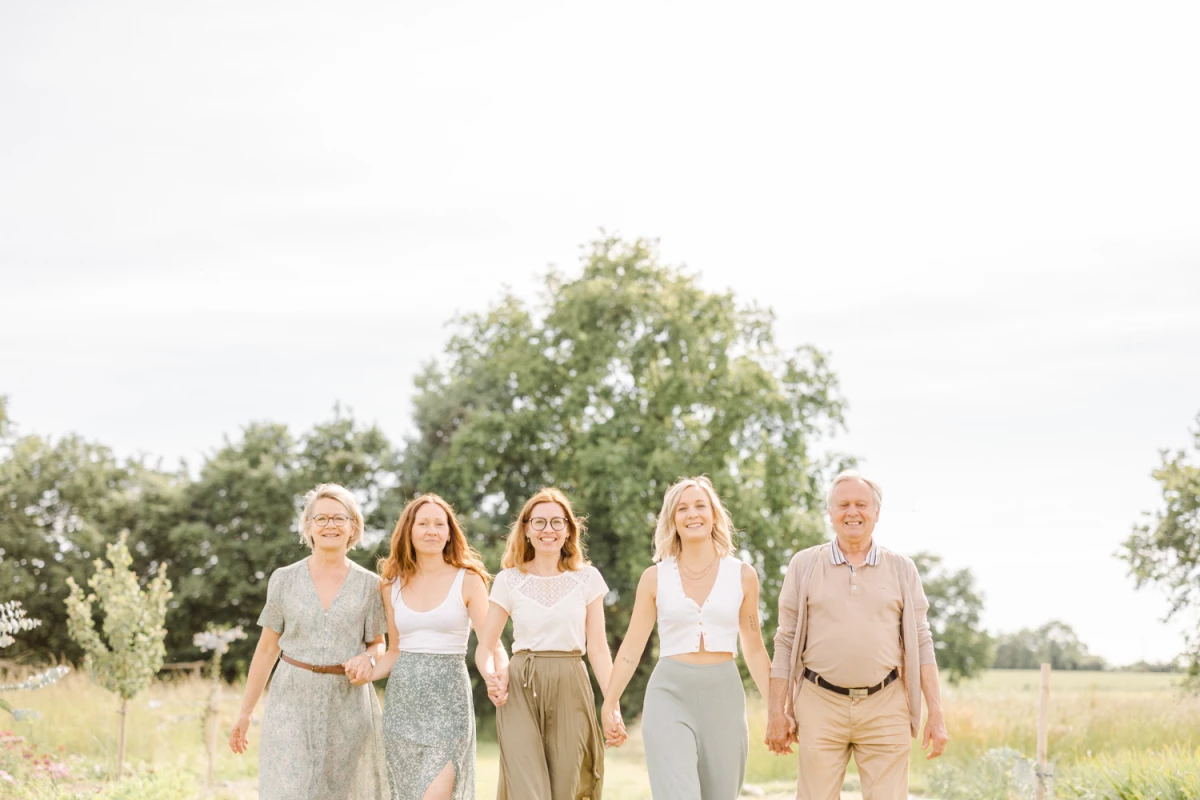 bonheur événement robe prairie champ