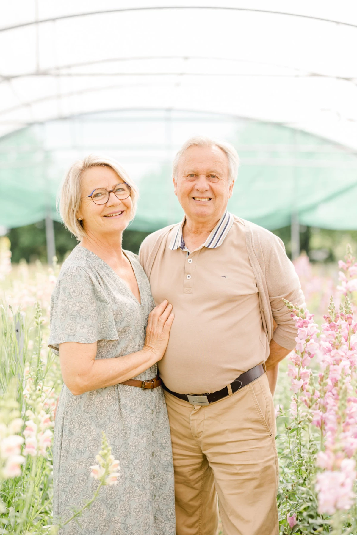 sourire bonheur jardin amour gris
