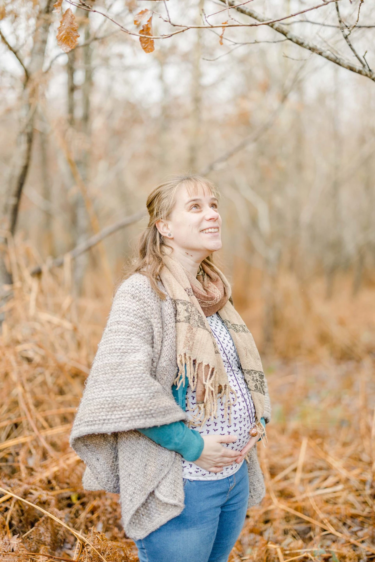 bonheur sourire laine gris marron